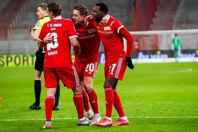 足总杯夺冠赔率:曼城2.75第1 曼联1赔11难卫冕